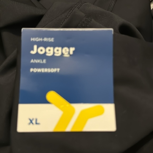 NWT! Women's Black High-Waisted PowerSoft 7/8-Length Joggers - Multiple🏋️💎 - Picture 13 of 15